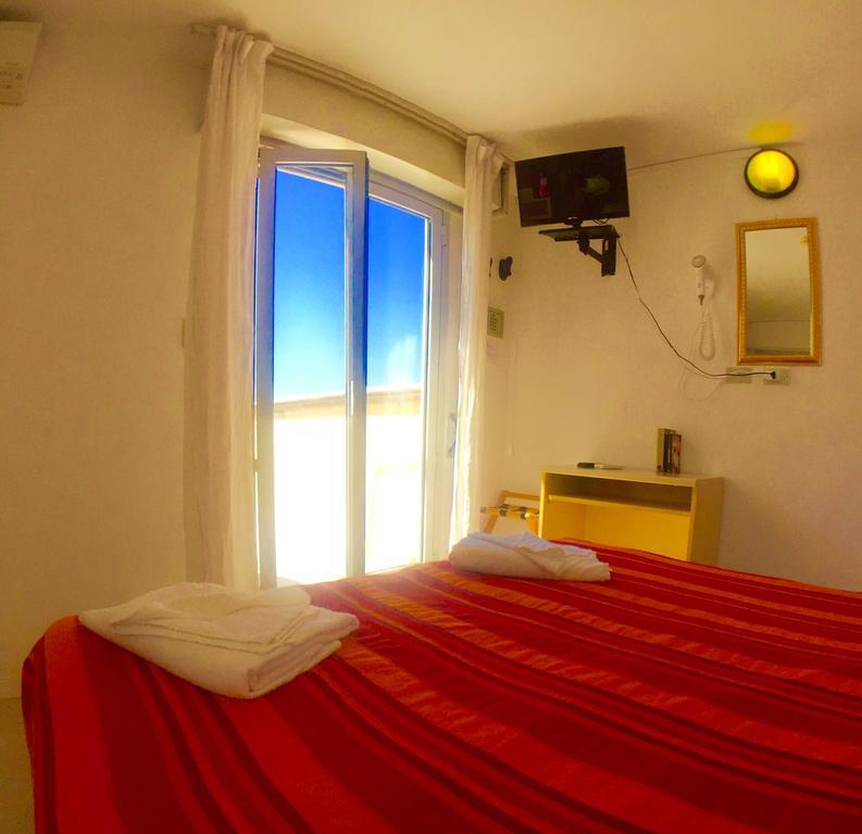 Hotel Mehari Ричоне Екстериор снимка