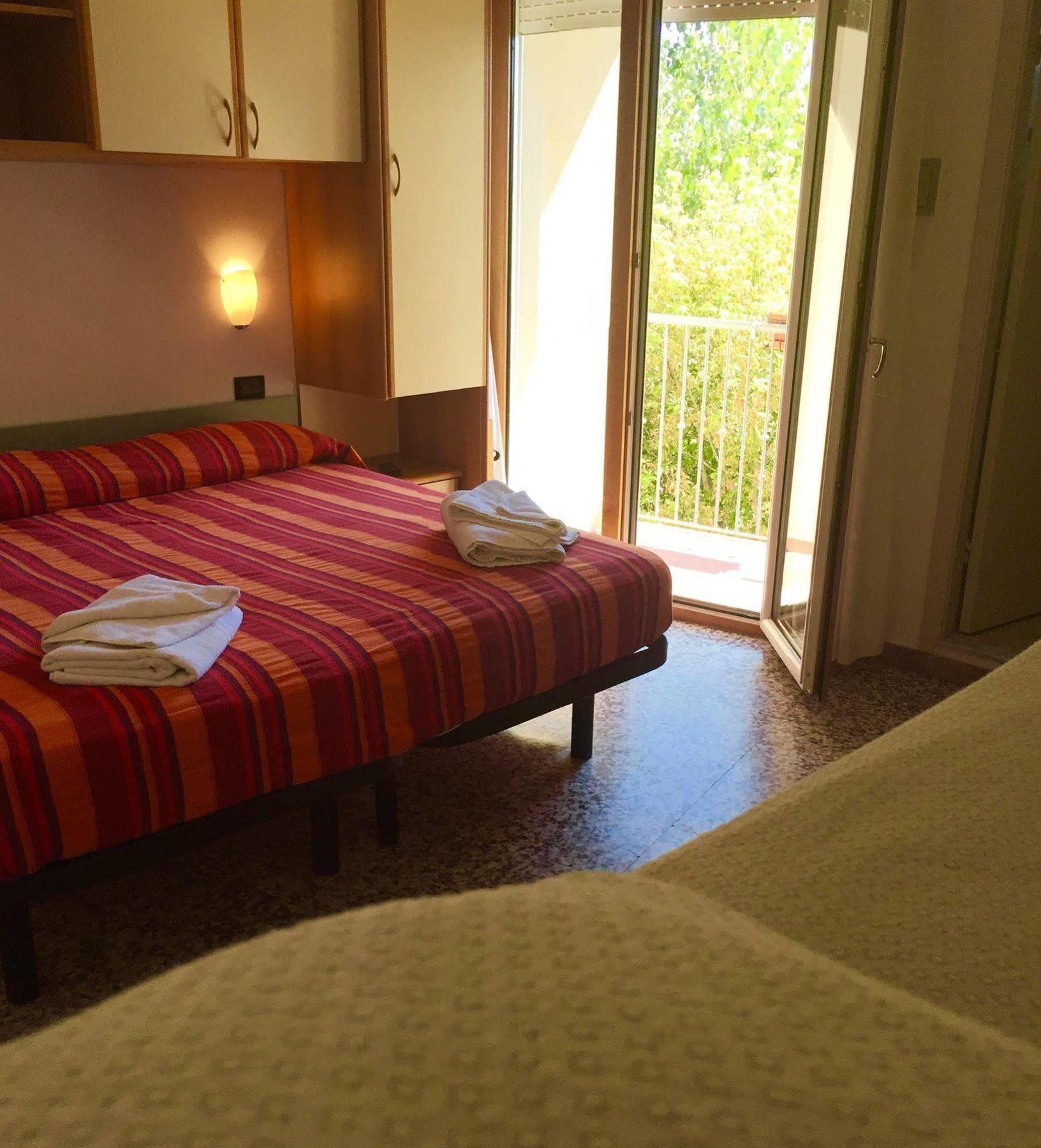 Hotel Mehari Ричоне Екстериор снимка